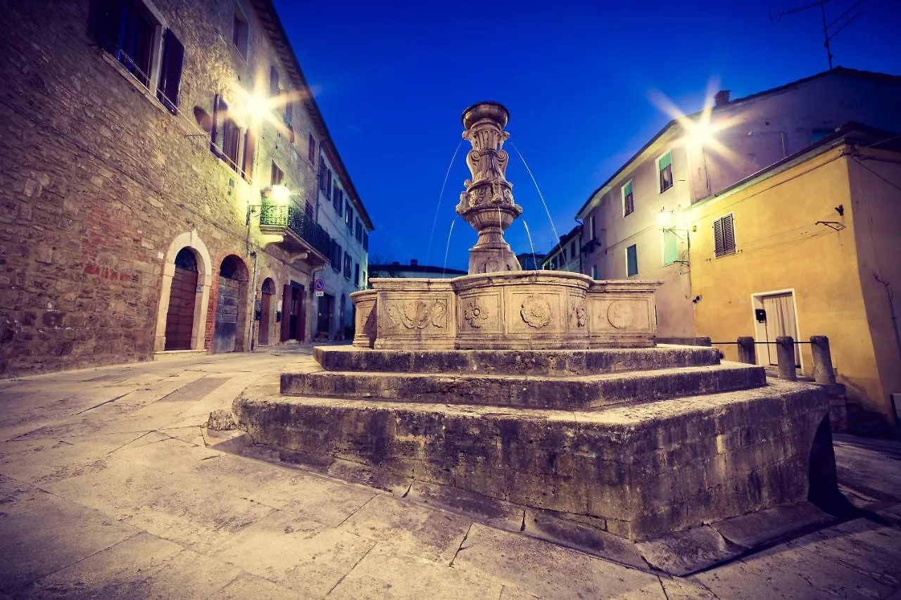 Santarcangelo Apartments - Happy Rentals Asciano Italy