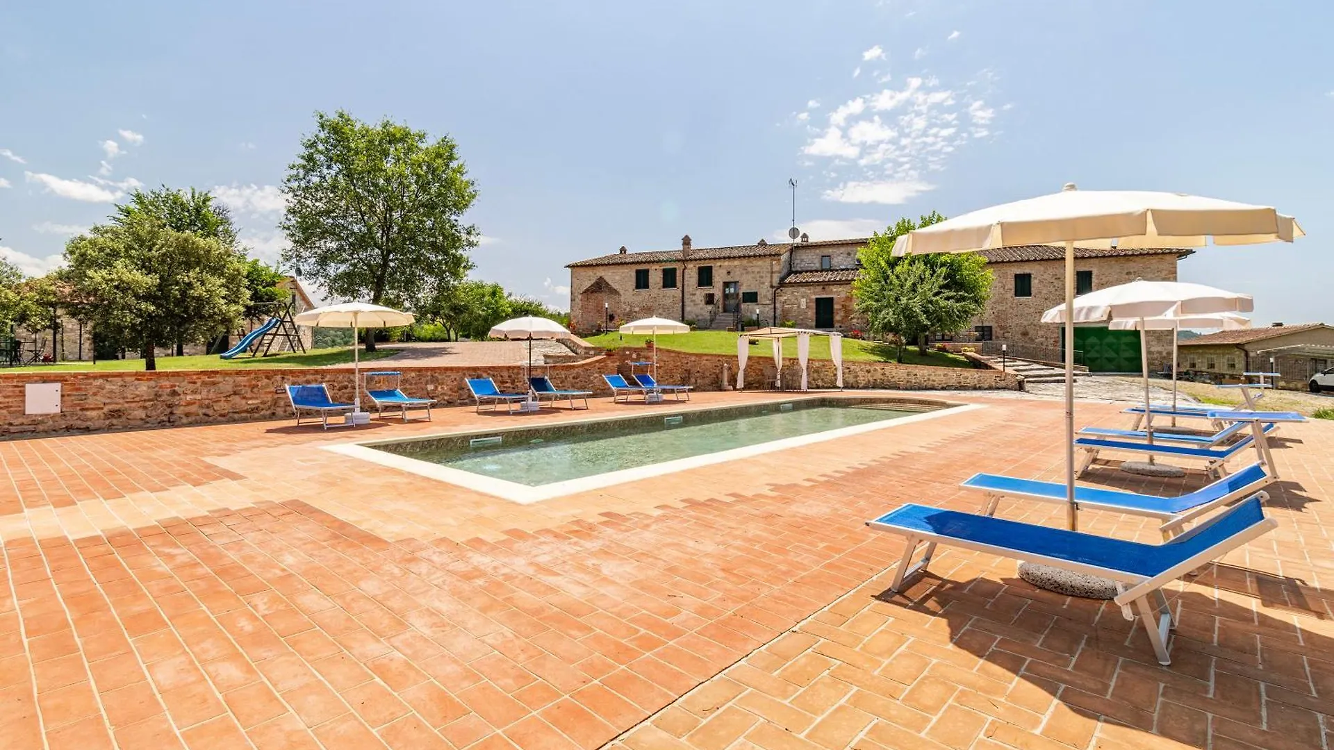 Santarcangelo Apartments - Happy Rentals Asciano